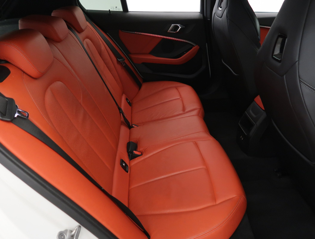 BMW 1