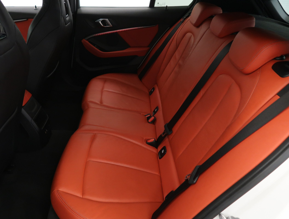 BMW 1