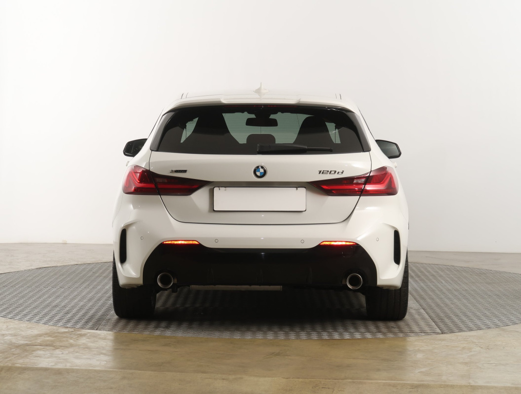 BMW 1