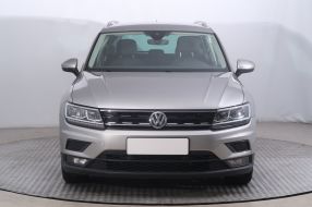 Volkswagen Tiguan - 2018