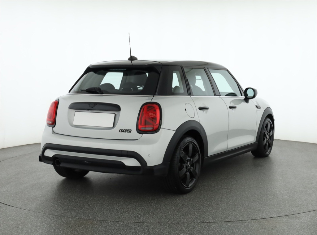 MINI 5-door