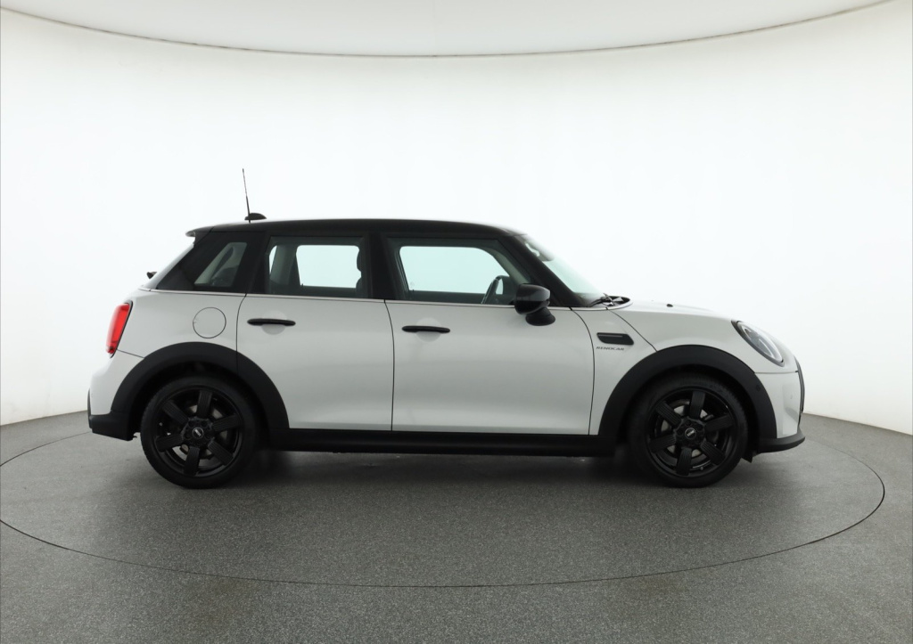 MINI 5-door