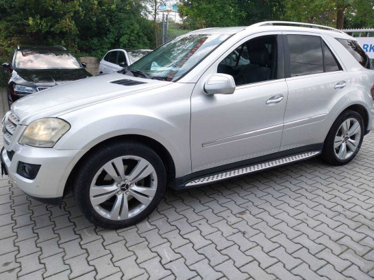 Mercedes-Benz ML