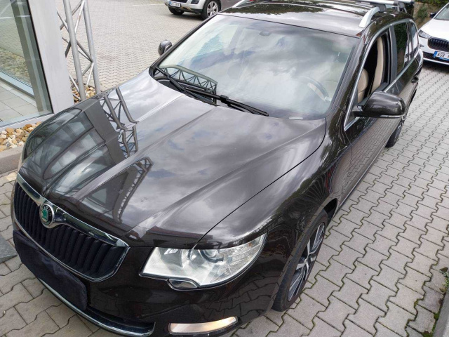 Škoda Superb 2012