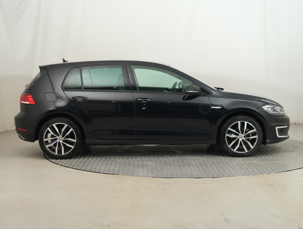Volkswagen e-Golf