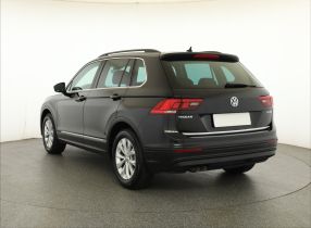 Volkswagen Tiguan - 2017