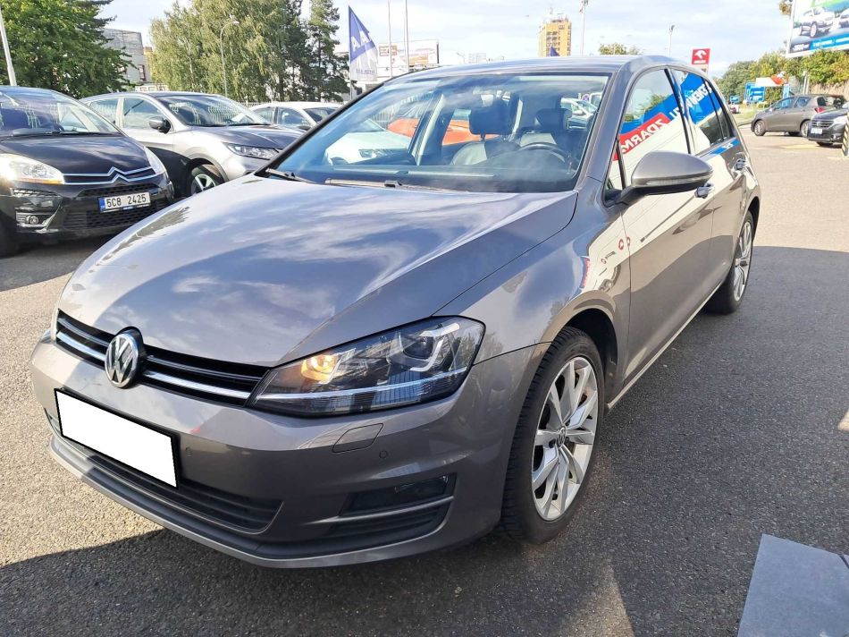 Volkswagen Golf - 2017