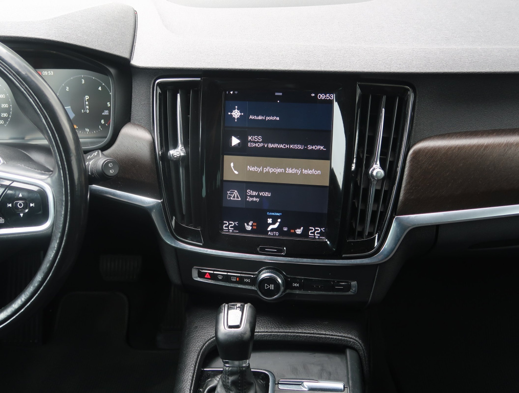 Volvo V90 Cross Country