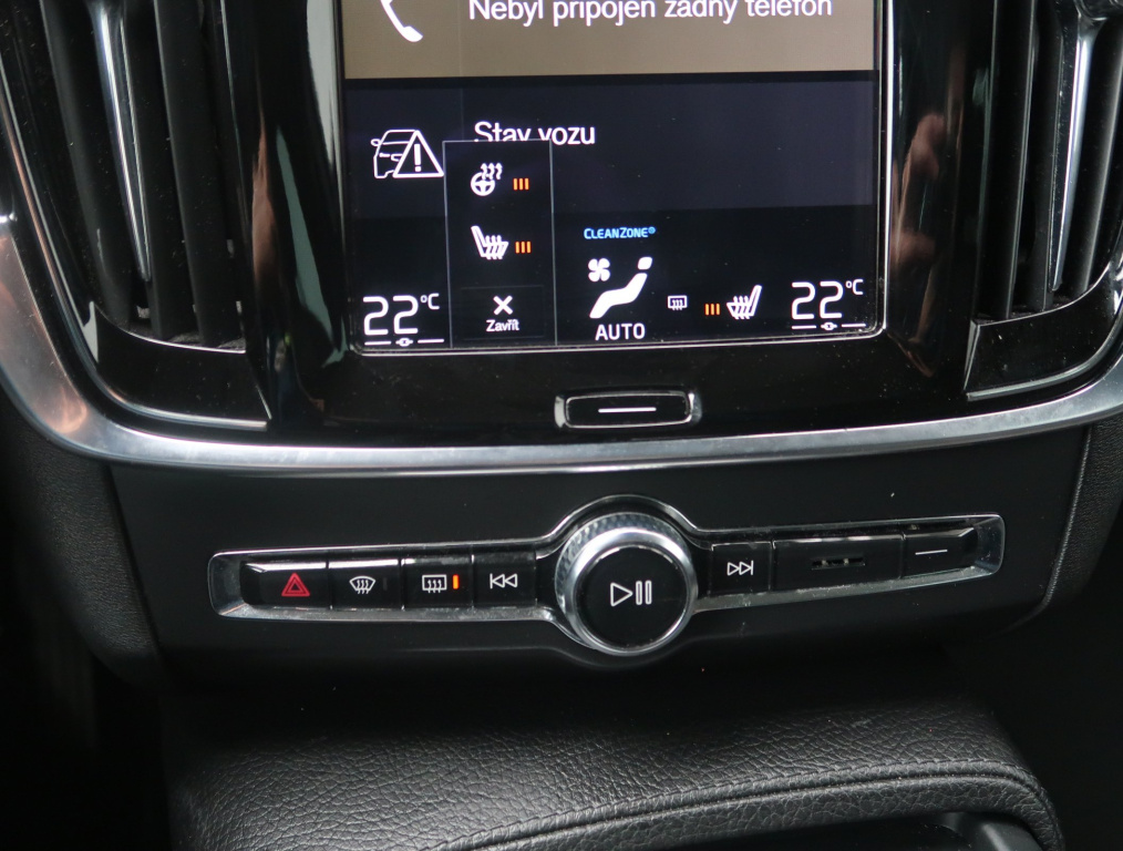 Volvo V90 Cross Country
