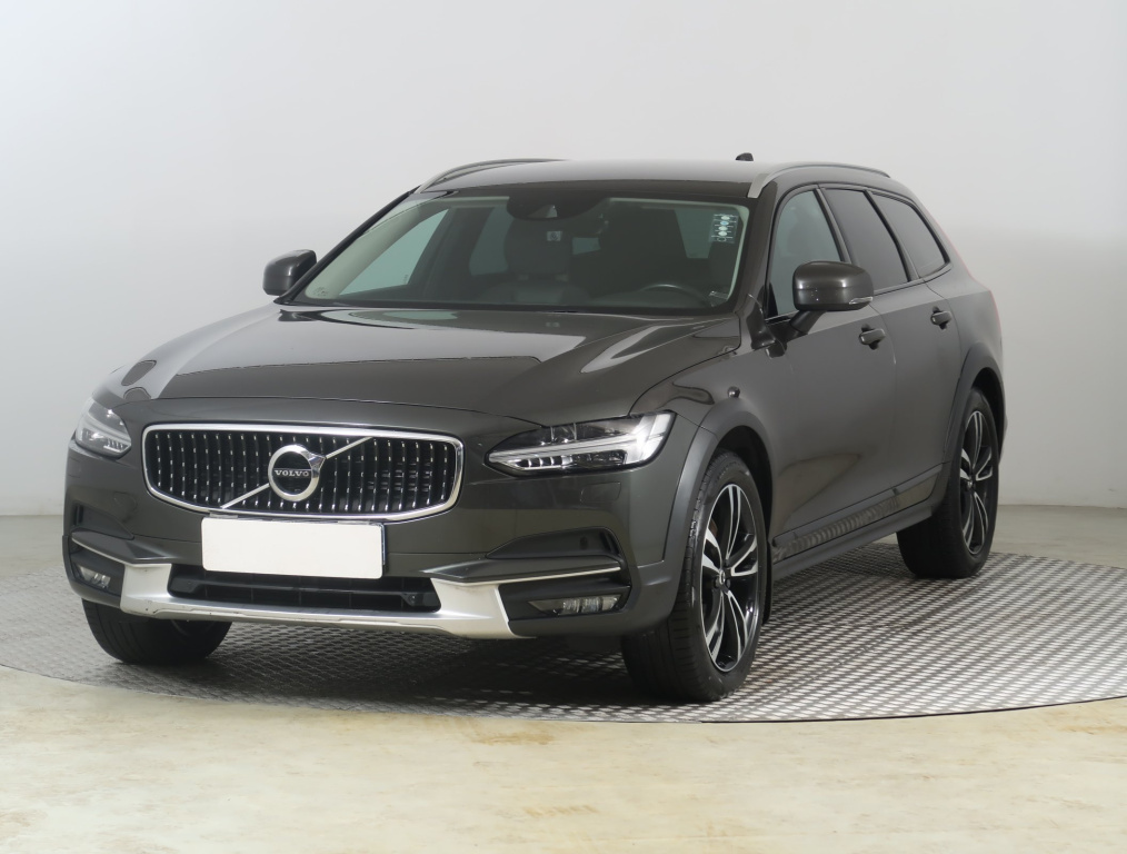 Volvo V90 Cross Country