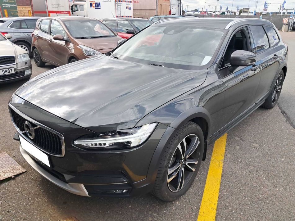 Volvo V90 Cross Country - 2018