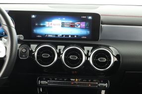 Mercedes-Benz CLA - 2019