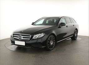 Mercedes-Benz E - 2017