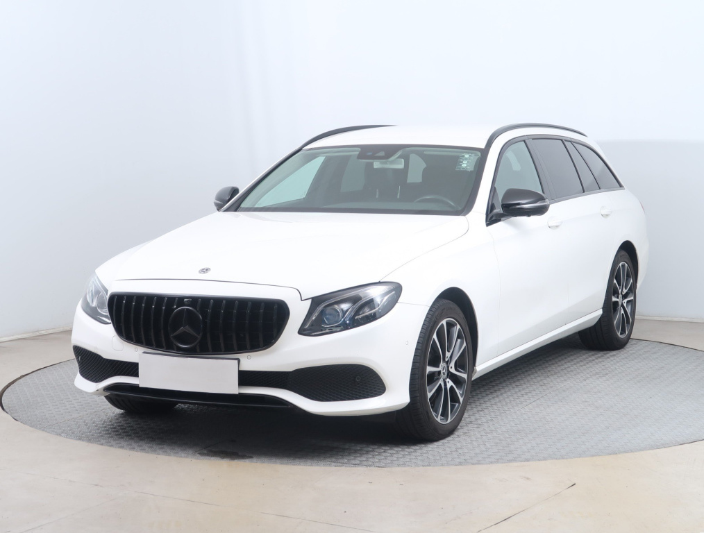 Mercedes-Benz E