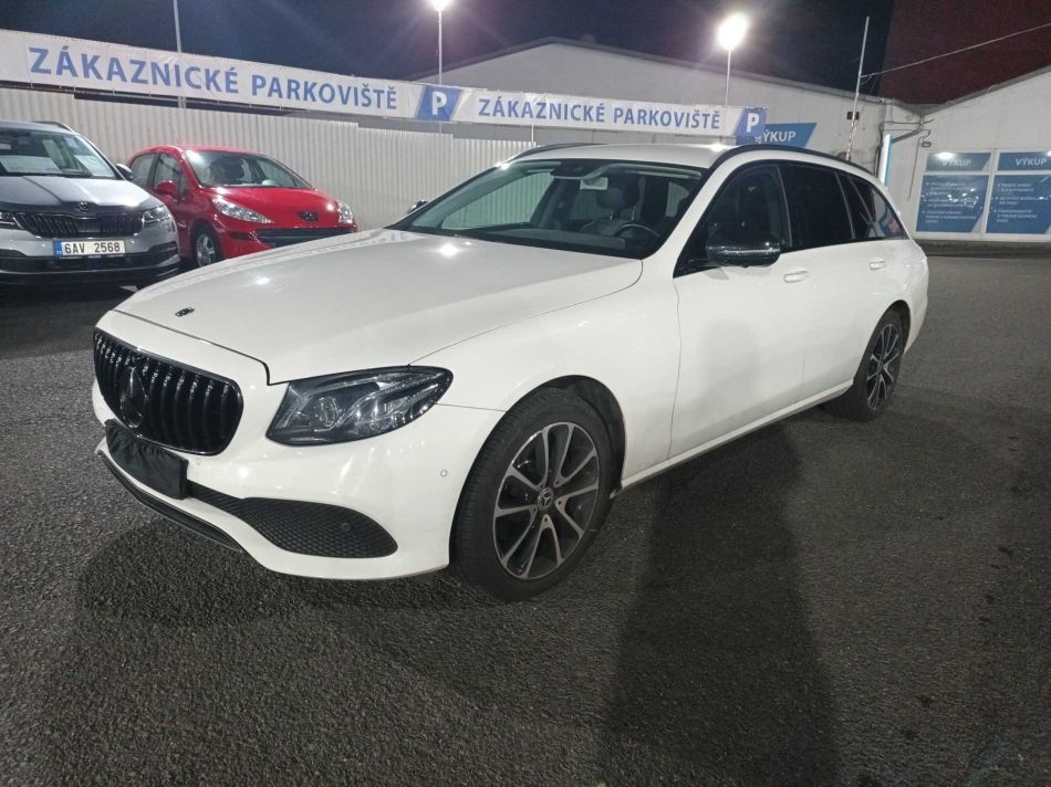Mercedes-Benz E - 2017