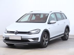 Volkswagen Golf - 2017