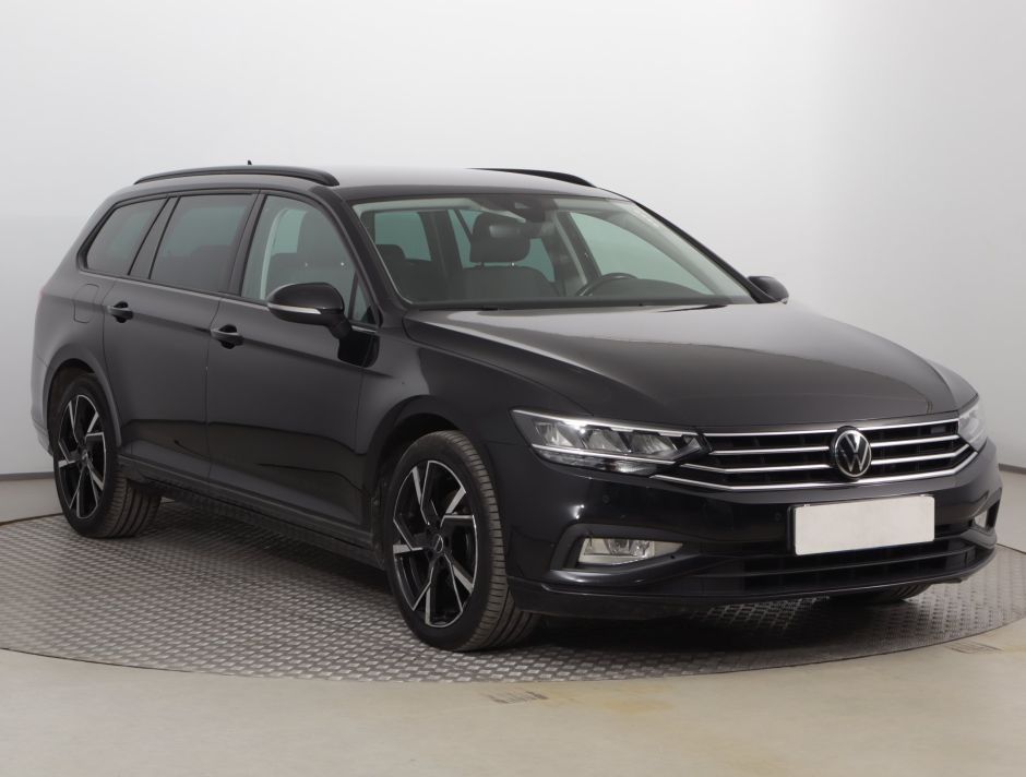 Volkswagen Passat - 2022