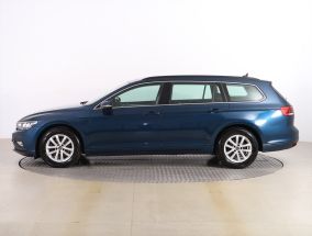 Volkswagen Passat - 2022
