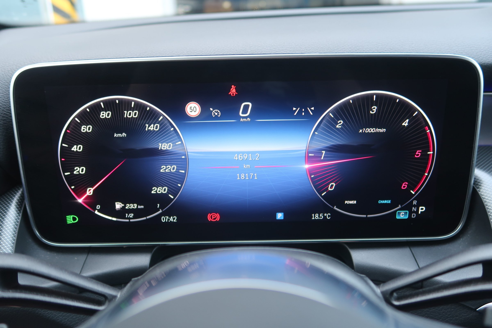 Mercedes-Benz GLC - 2023