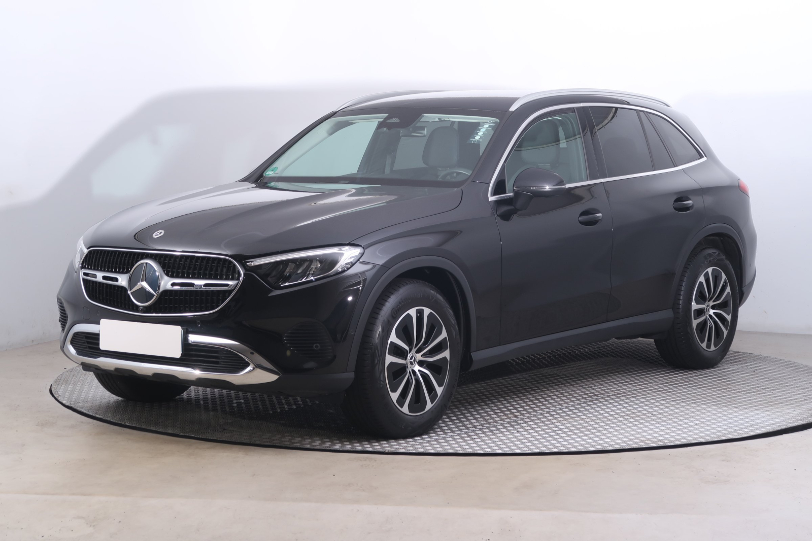 Mercedes-Benz GLC - 2023
