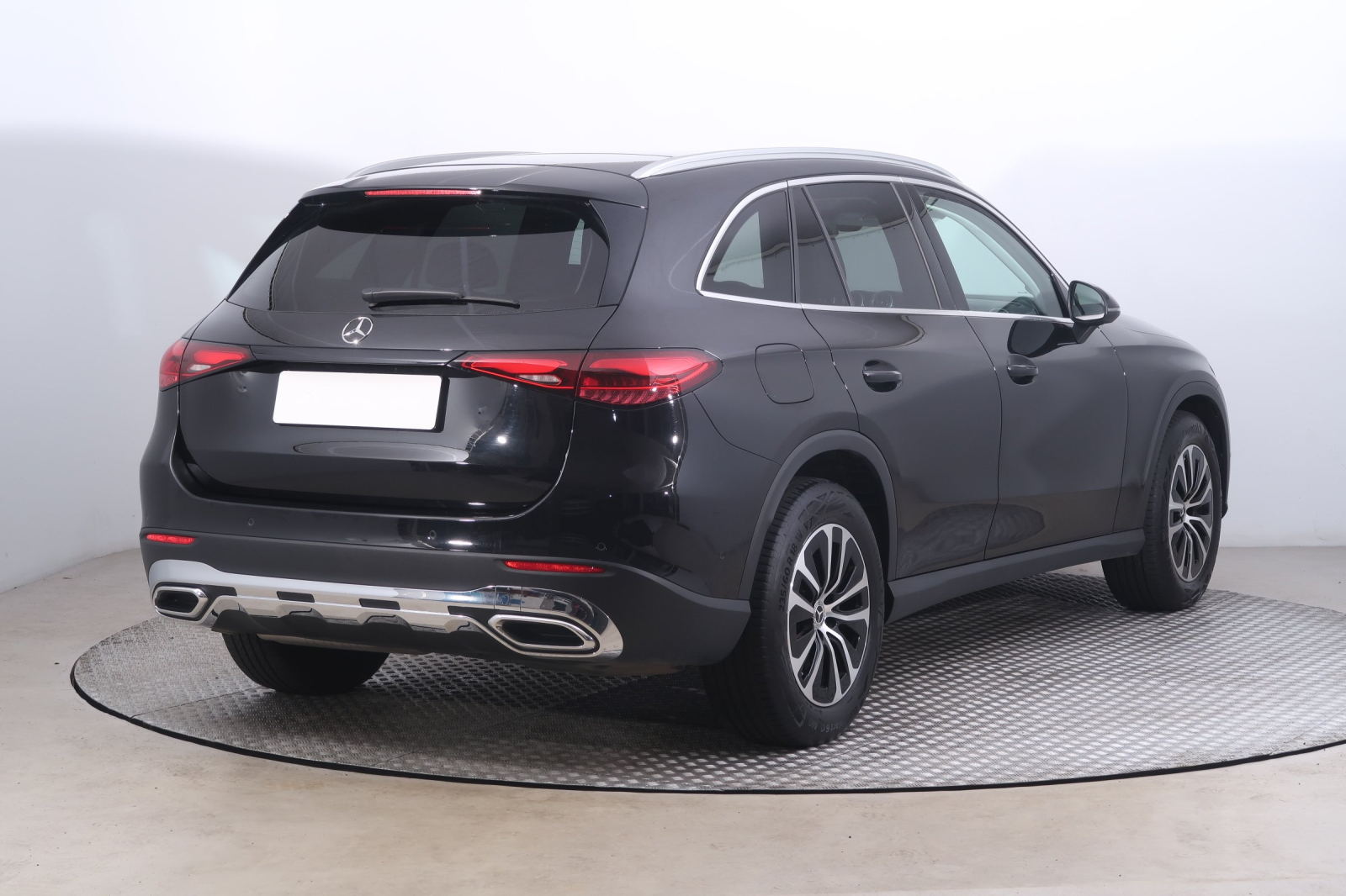 Mercedes-Benz GLC - 2023