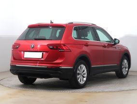 Volkswagen Tiguan - 2022