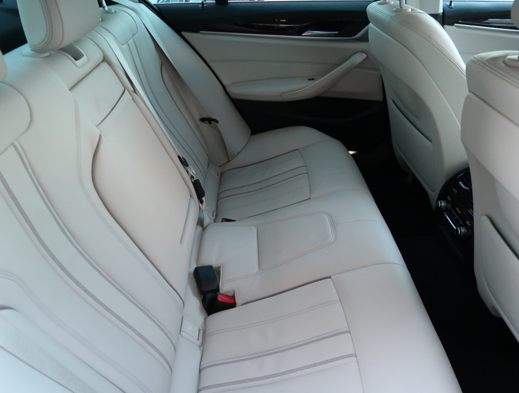 BMW 5
