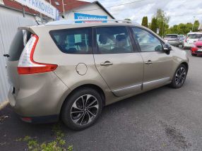 Renault Grand Scenic - 2015