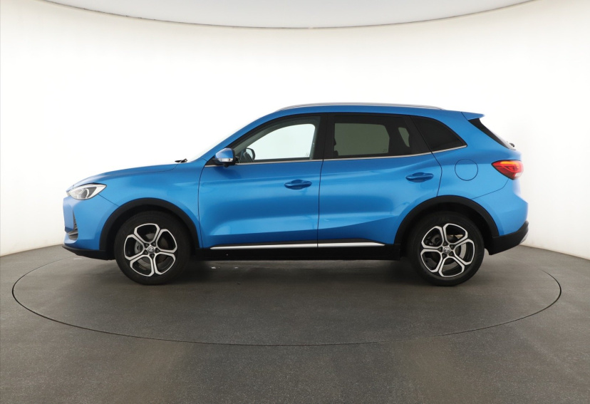 MG ZS SUV, 2025