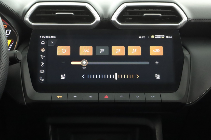 MG ZS SUV, 2025