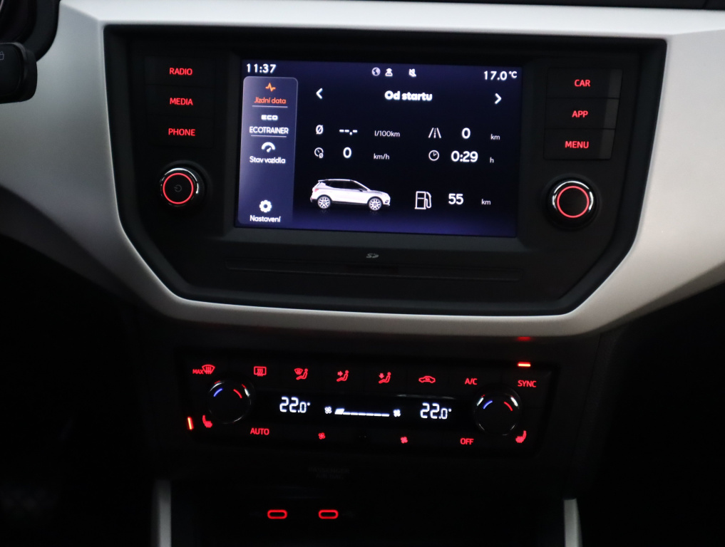 Seat Arona
