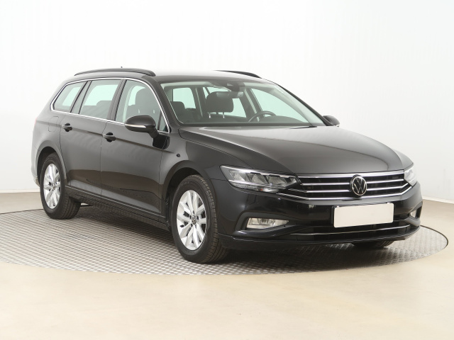 Volkswagen Passat 2022