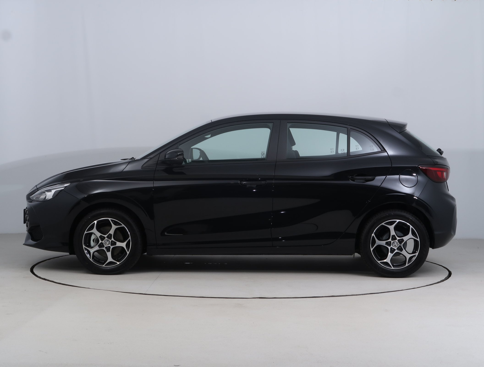 MG 3 - 2025