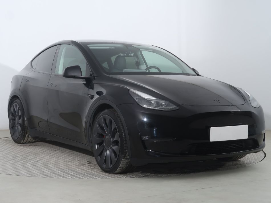 Tesla Model Y - 2022