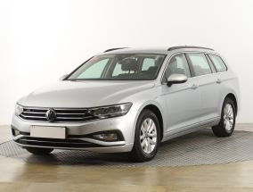 Volkswagen Passat - 2022