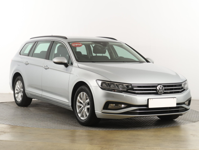Volkswagen Passat 2022