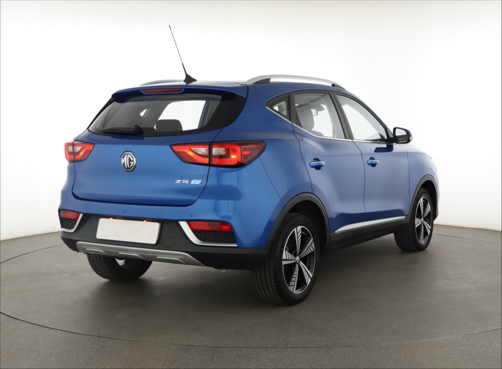 MG ZS SUV