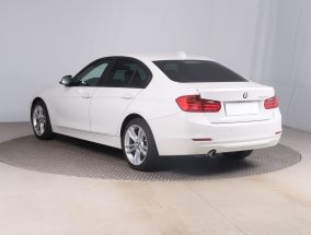 BMW 3 - 2012