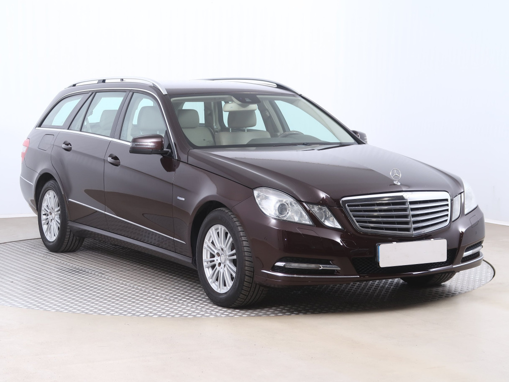 Mercedes-Benz E