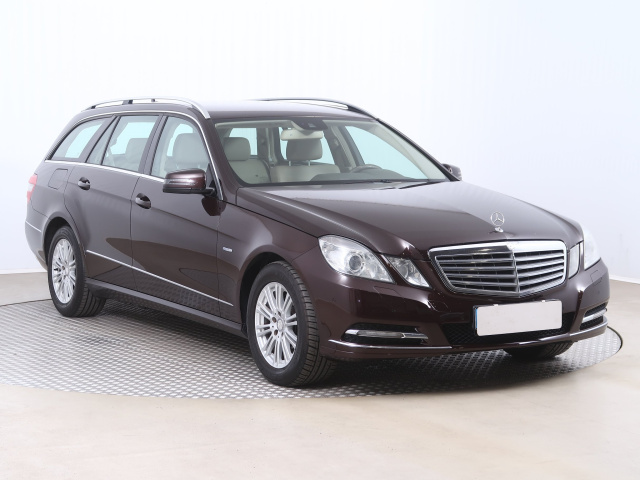 Mercedes-Benz E 2011