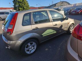 Ford Fiesta - 2004