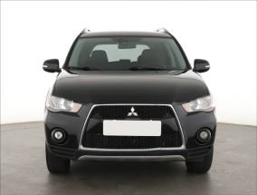 Mitsubishi Outlander - 2011