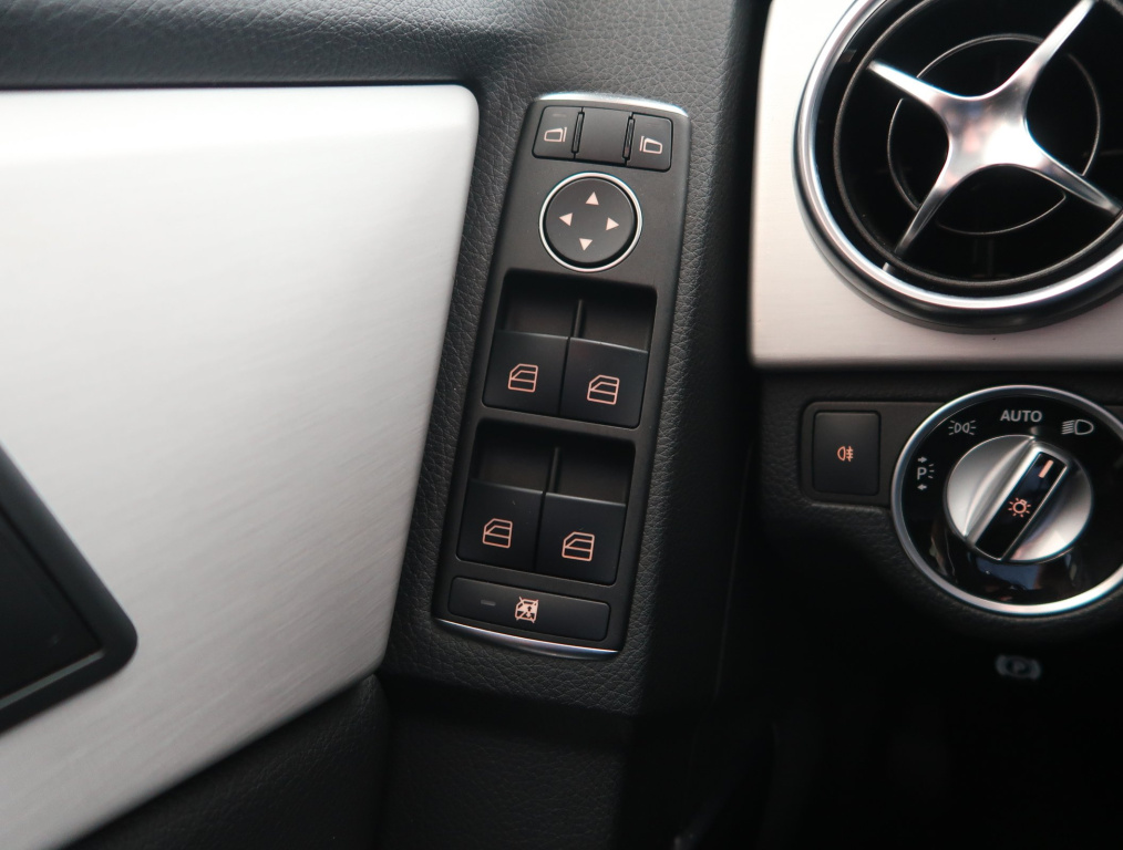 Mercedes-Benz GLK