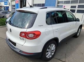 Volkswagen Tiguan - 2010
