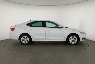 Škoda Octavia - 2024