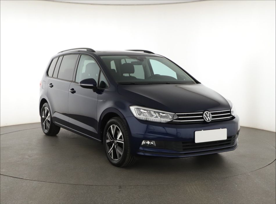 Volkswagen Touran - 2023