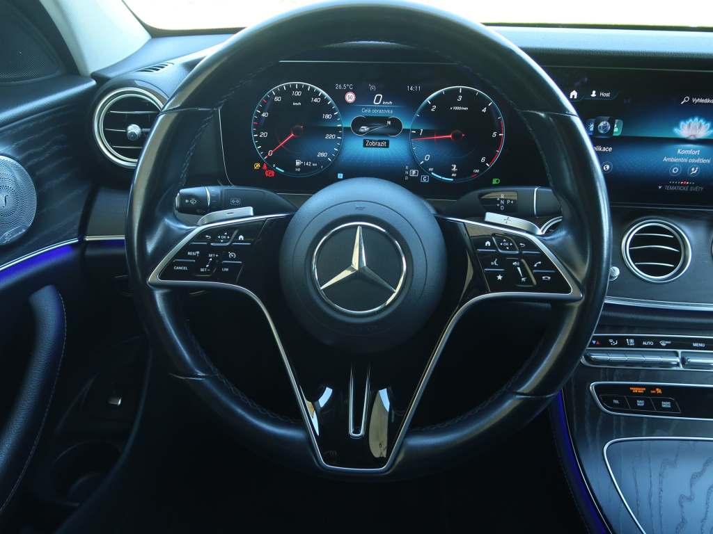 Mercedes-Benz E