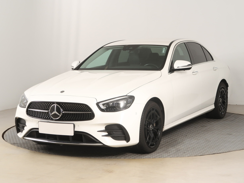Mercedes-Benz E