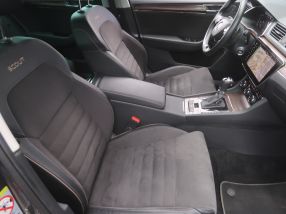 Škoda Superb - 2023