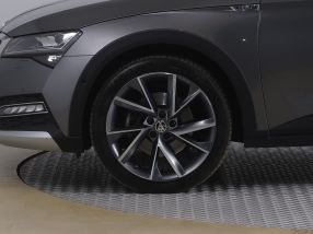 Škoda Superb - 2023